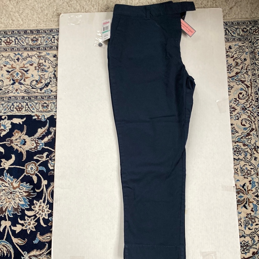 Vineyard Vines Navy Capris